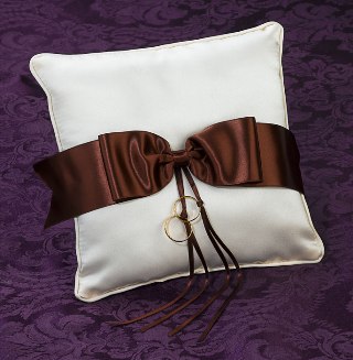 Ivory pillow w/brown bow
